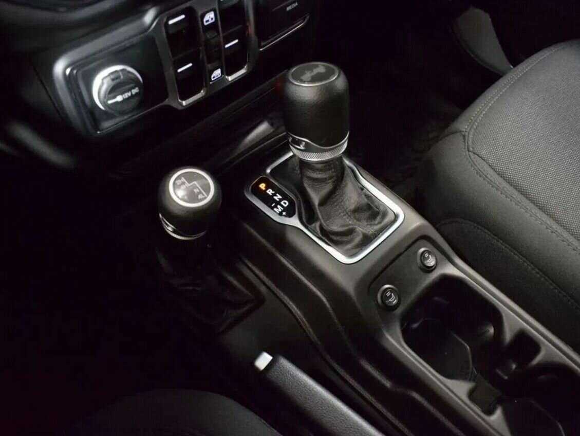 Jeep Wrangler, 2022 Фото №18