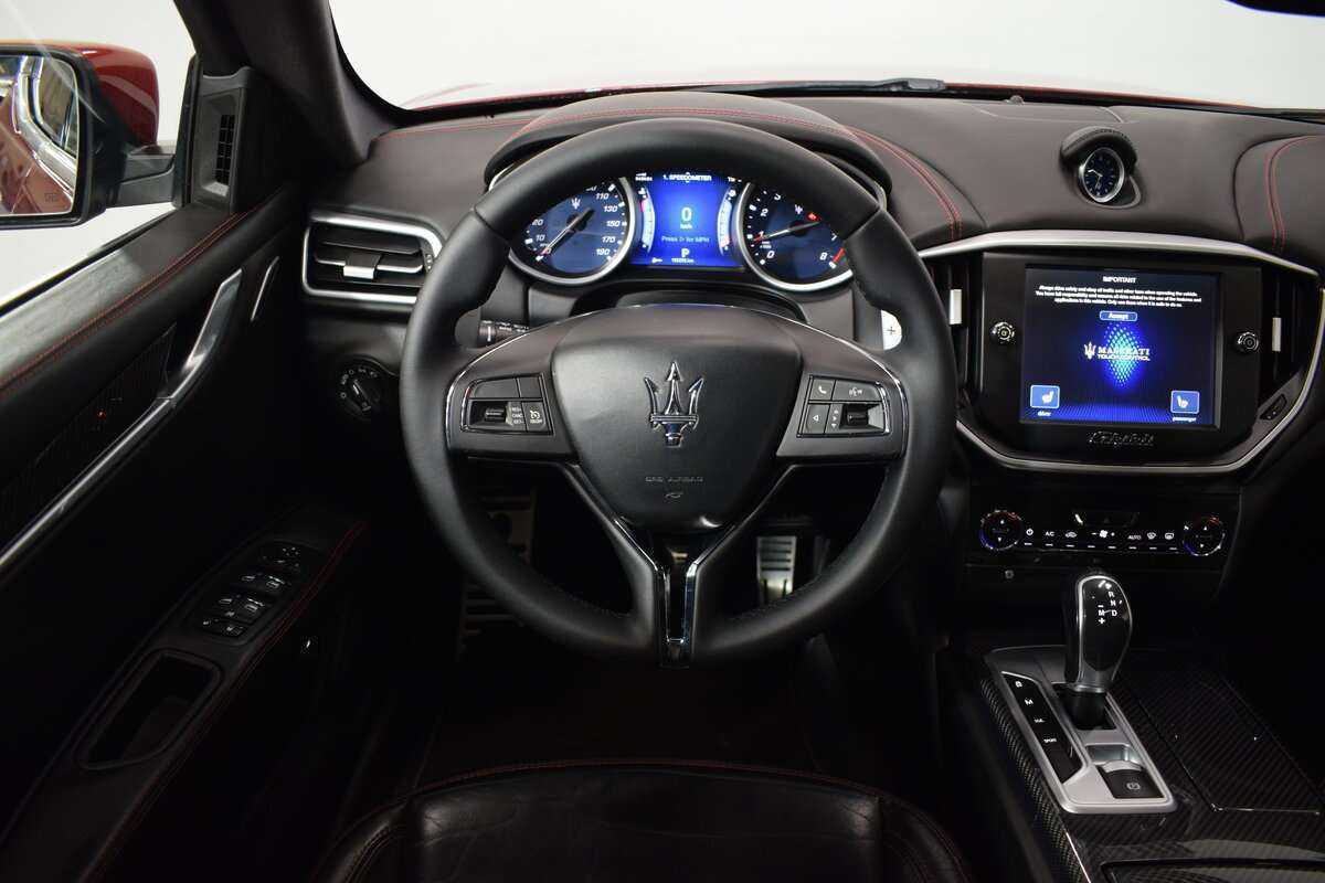Maserati Ghibli S Q4, 2015 - 155 000 км. | Фото №8