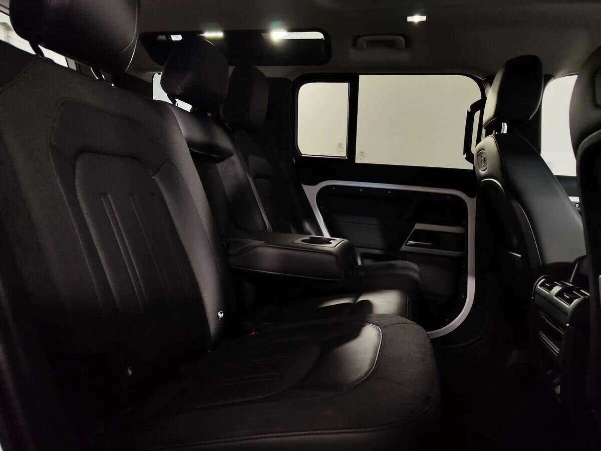 Land Rover Defender 110, 2021 Фото №9