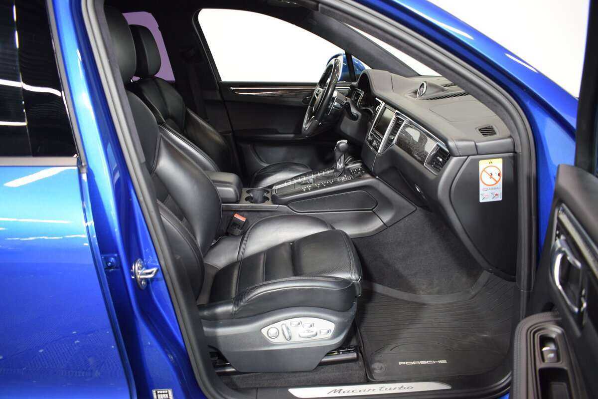 Porsche Macan Turbo, 2015 Фото №12