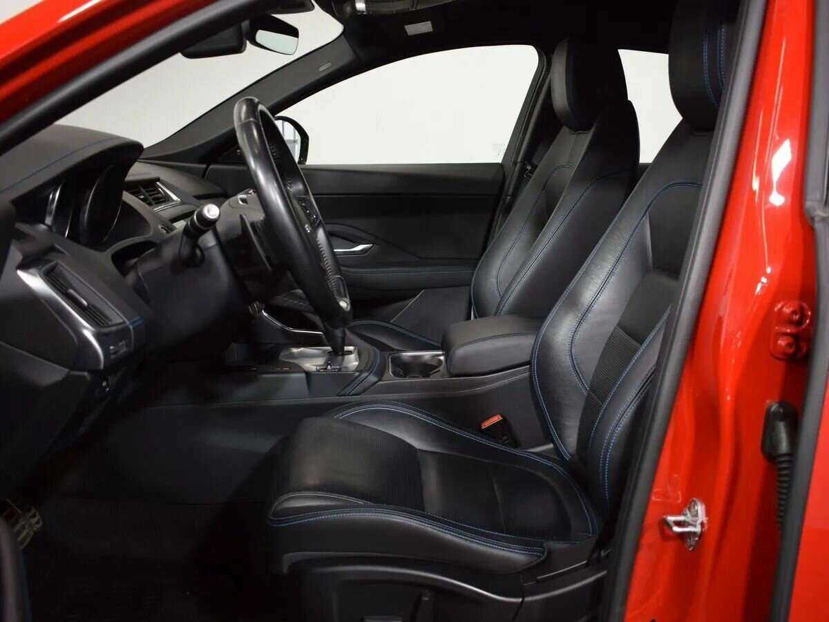 Jaguar E-Pace, 2020 Фото №13