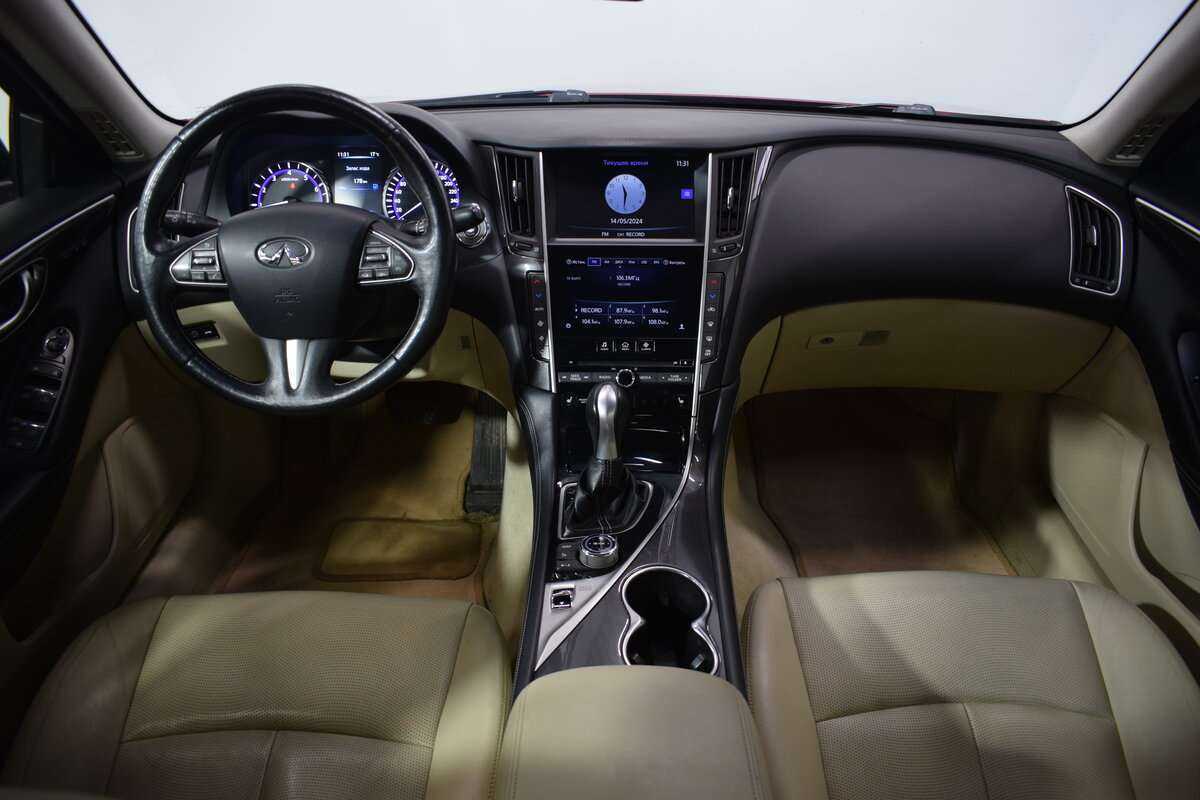 Infiniti Q50, 2015 Фото №9