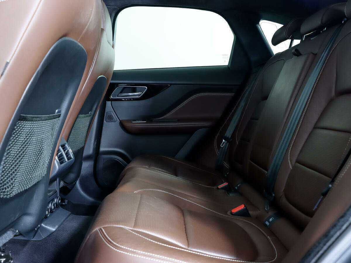 Jaguar F-Pace, 2017 Фото №11
