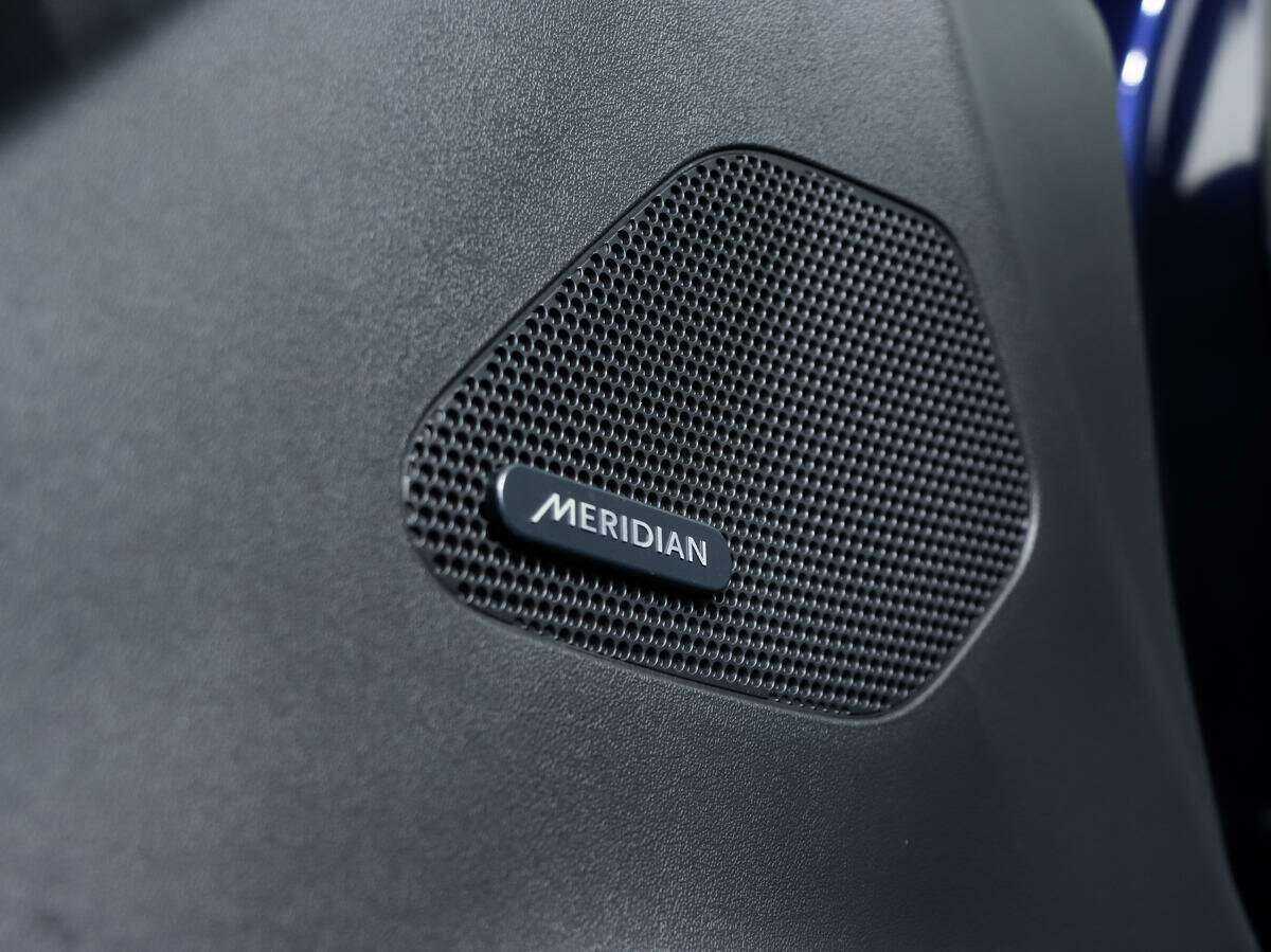 Jaguar F-Pace, 2017 Фото №16