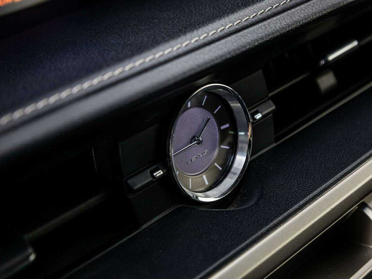 Lexus ES 200, 2018 Фото №21