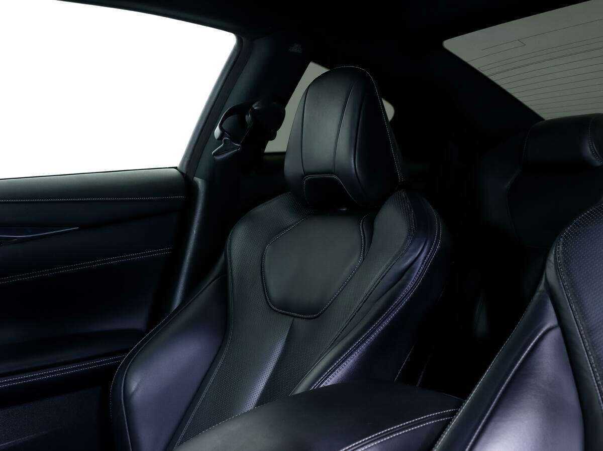 Infiniti Q60, 2017 Фото №12