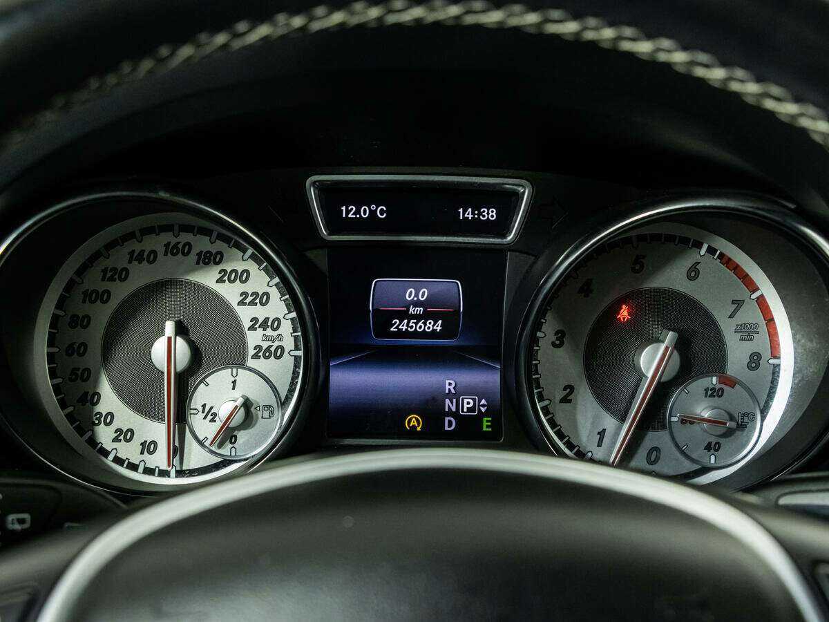 Mercedes-Benz GLA 250, 2015 Фото №12