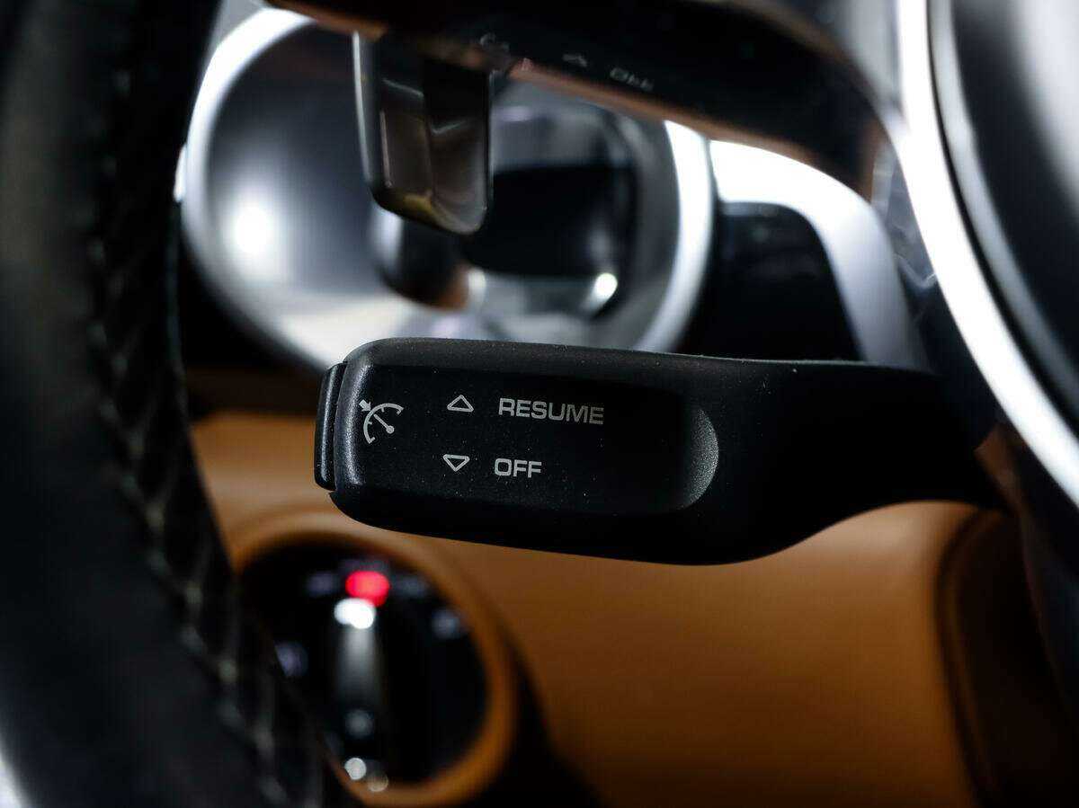 Porsche Cayenne, 2016 Фото №16