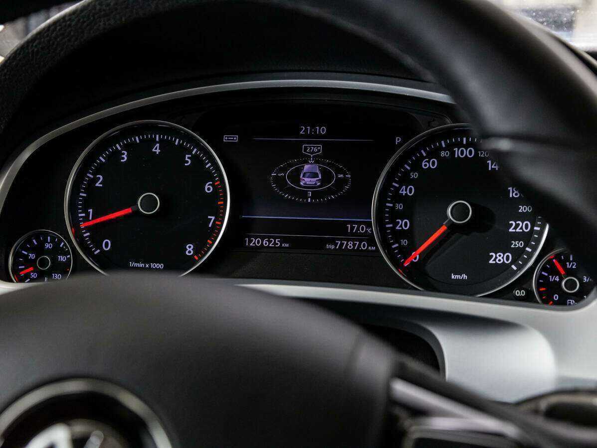 Volkswagen Touareg, 2017 Фото №10