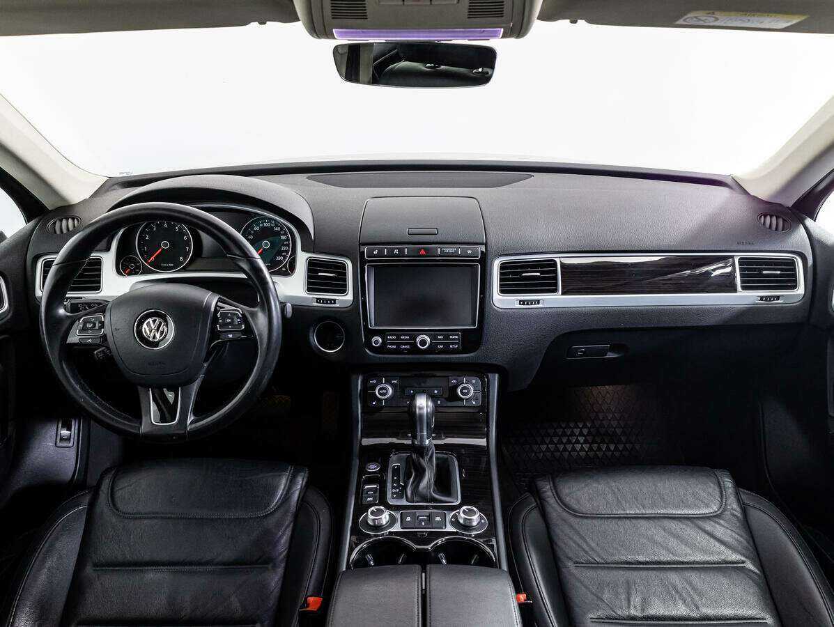 Volkswagen Touareg, 2017 Фото №11