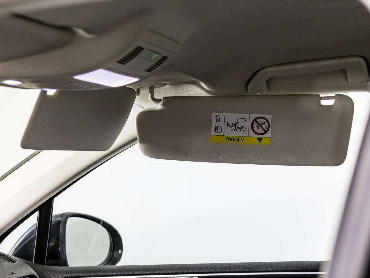 Volkswagen Touareg, 2017 Фото №25