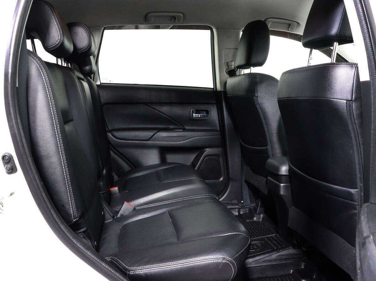 Mitsubishi Outlander, 2018 Фото №15