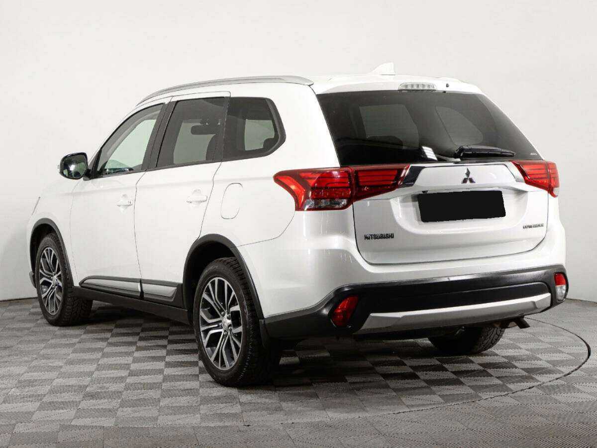 Mitsubishi Outlander, 2017 - 108 883 км. | Фото №6