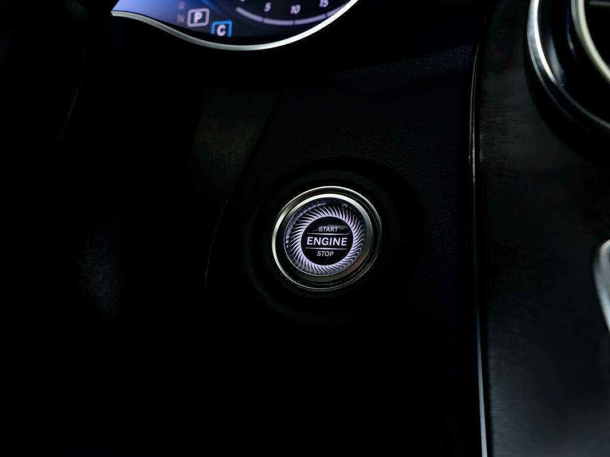 Mercedes-Benz GLC Coupe 220 d, 2019 Фото №12