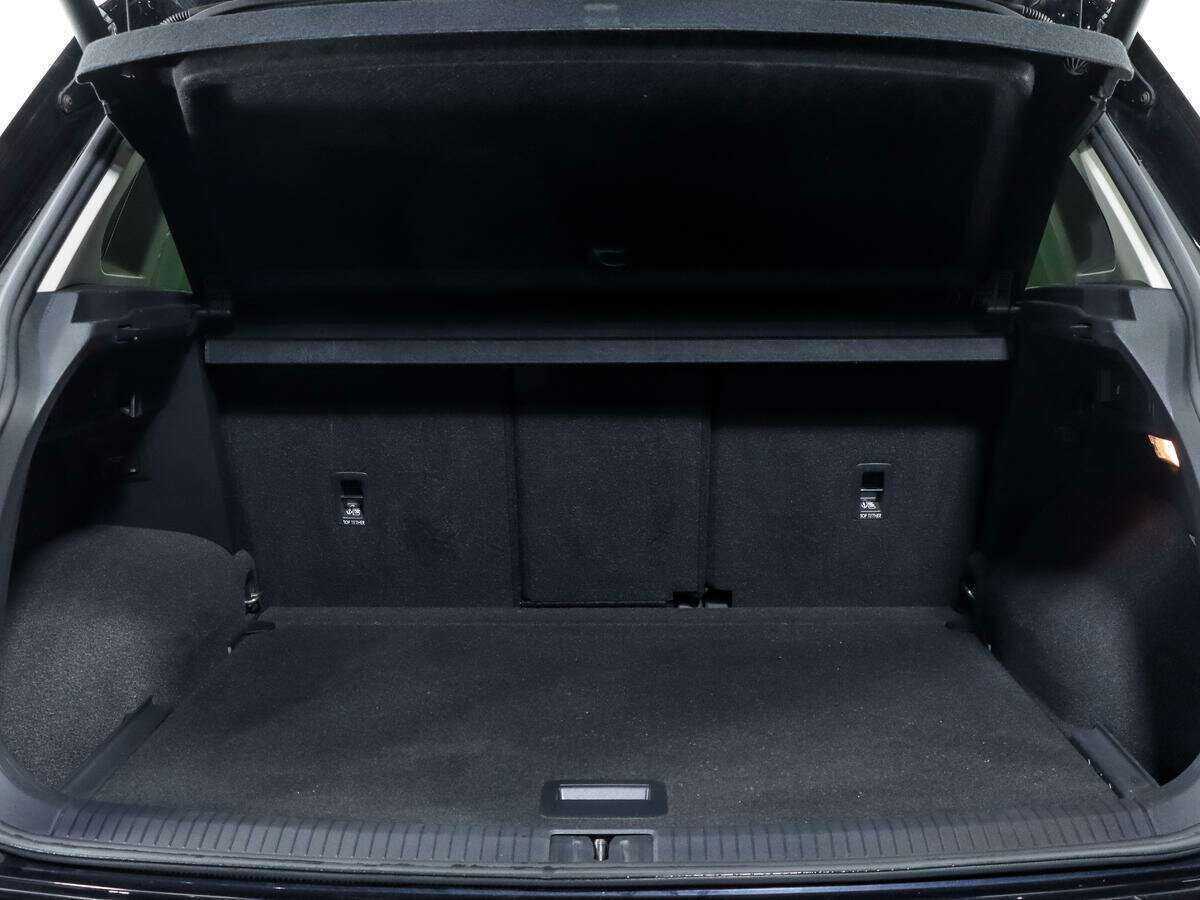 Volkswagen Tiguan, 2018 Фото №20