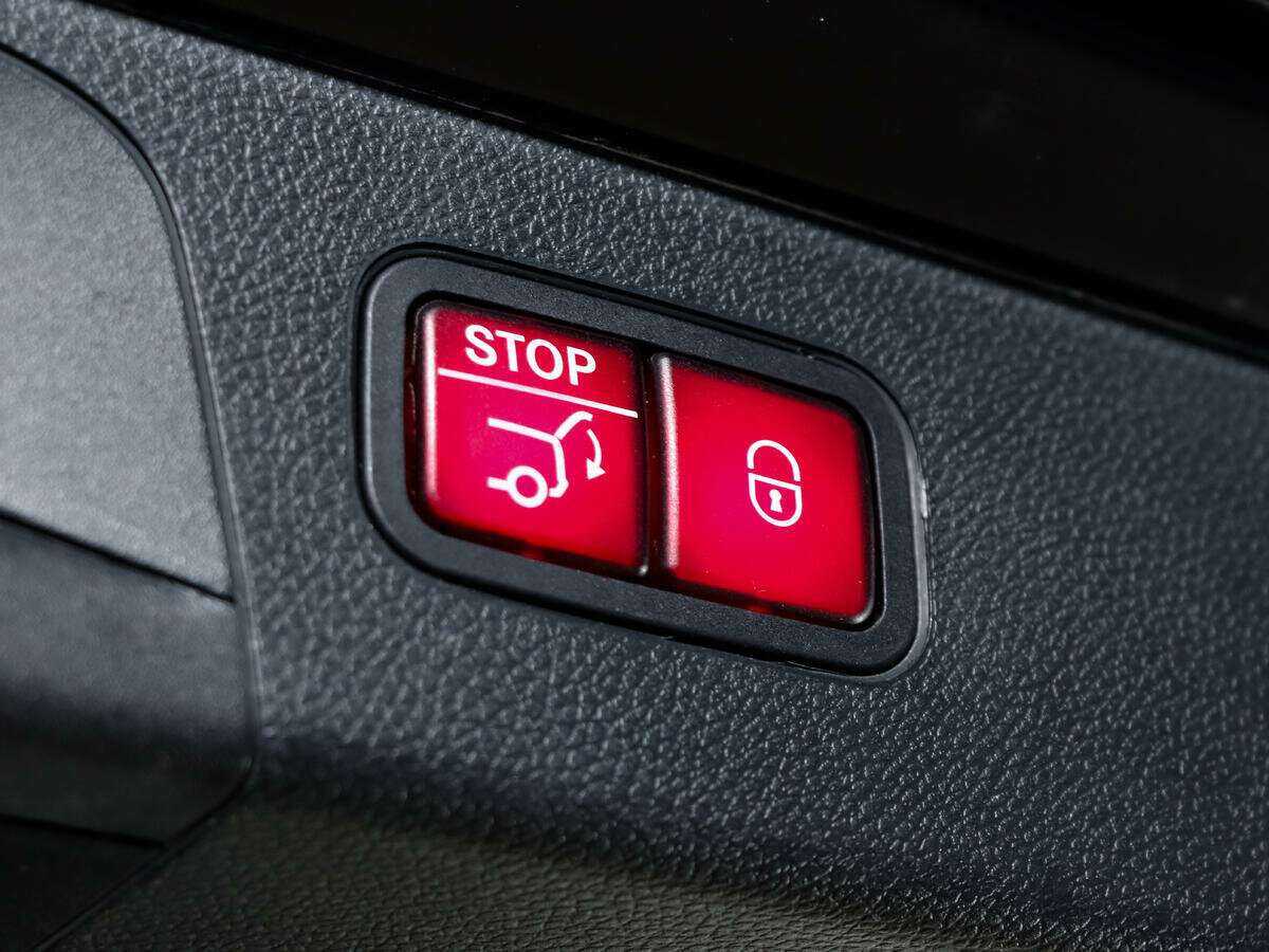 Mercedes-Benz GLC 300, 2019 Фото №19