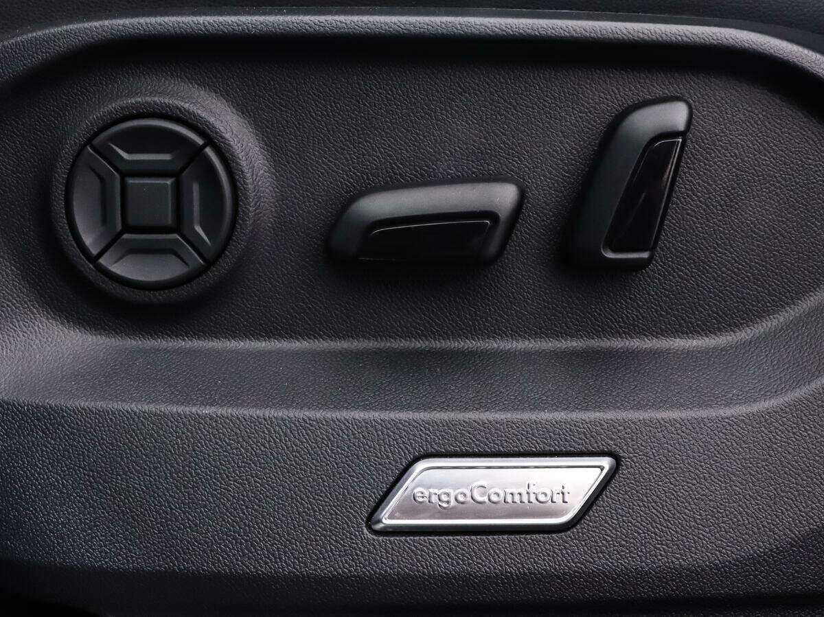 Volkswagen Touareg, 2021 Фото №18