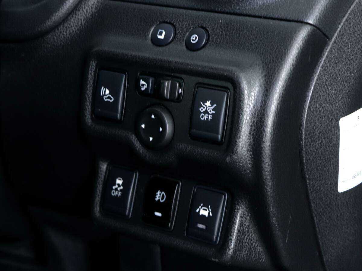 Nissan Note Nismo e-Power, 2017 Фото №12