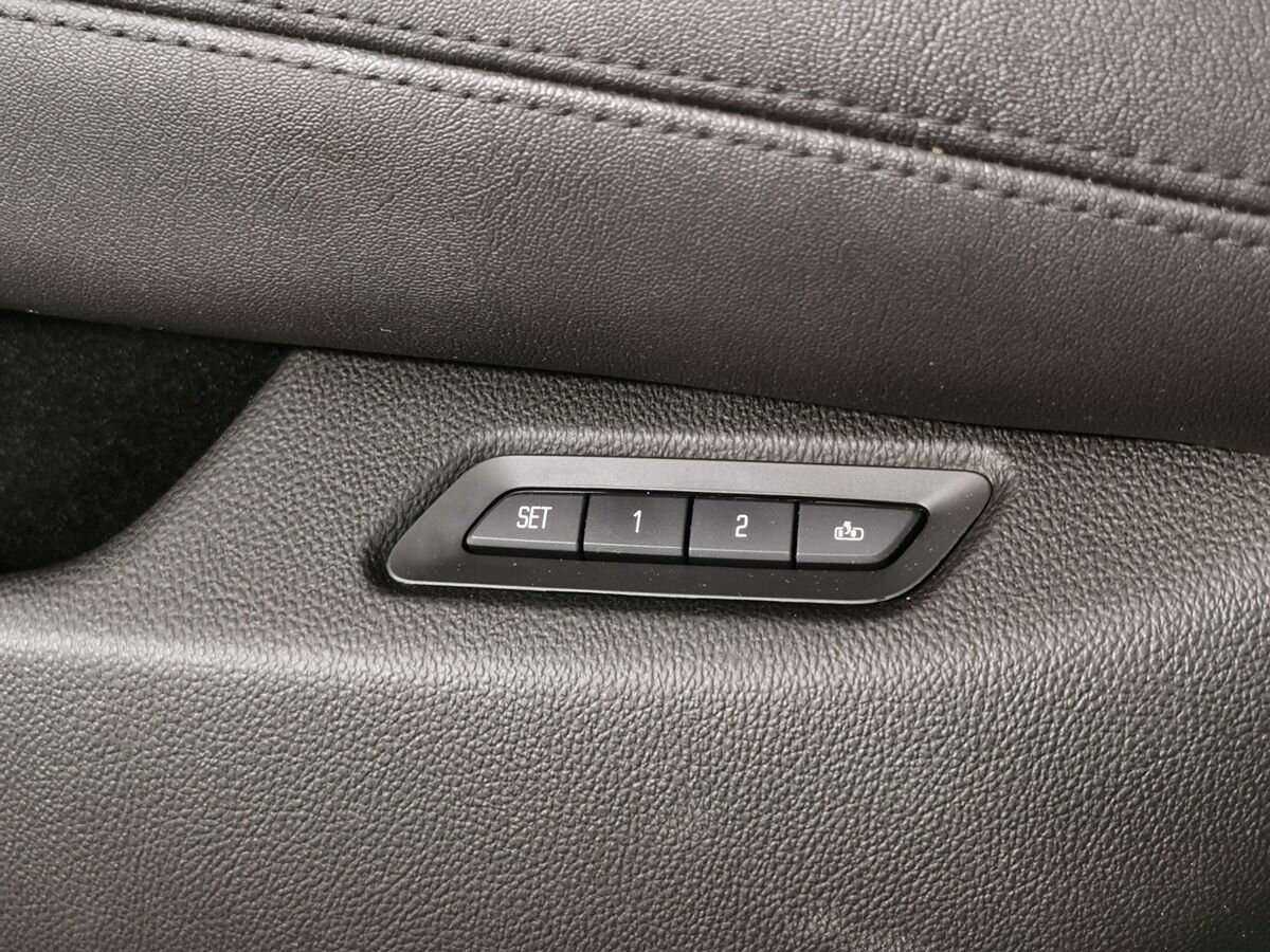 Cadillac Escalade ESV, 2016 Фото №17