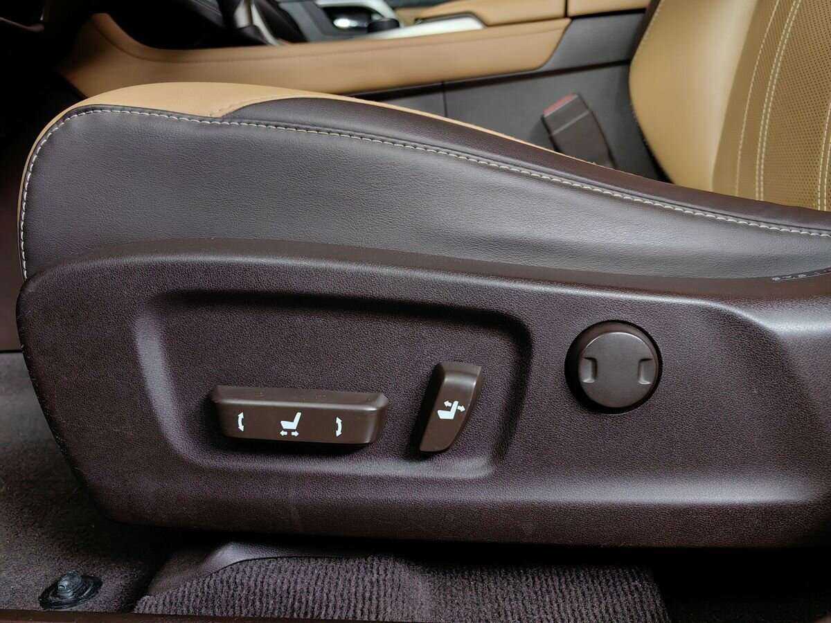 Lexus RX 200t, 2017 Фото №17