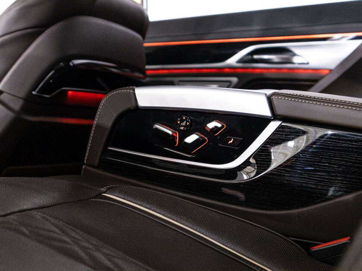BMW 7 серии Long 730Ld xDrive, 2018 Фото №19