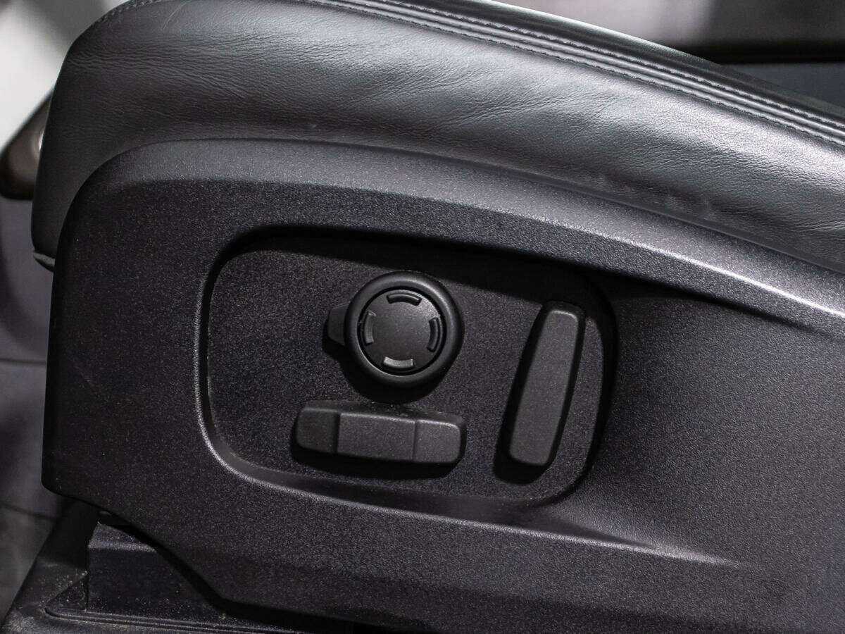 Land Rover Defender 110, 2020 Фото №16