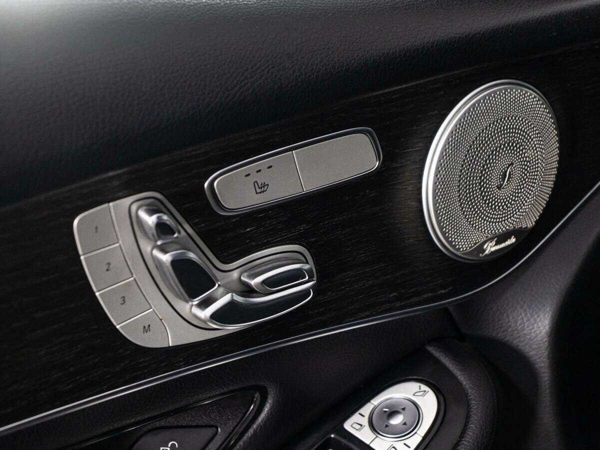 Mercedes-Benz GLC 300 d, 2019 Фото №15