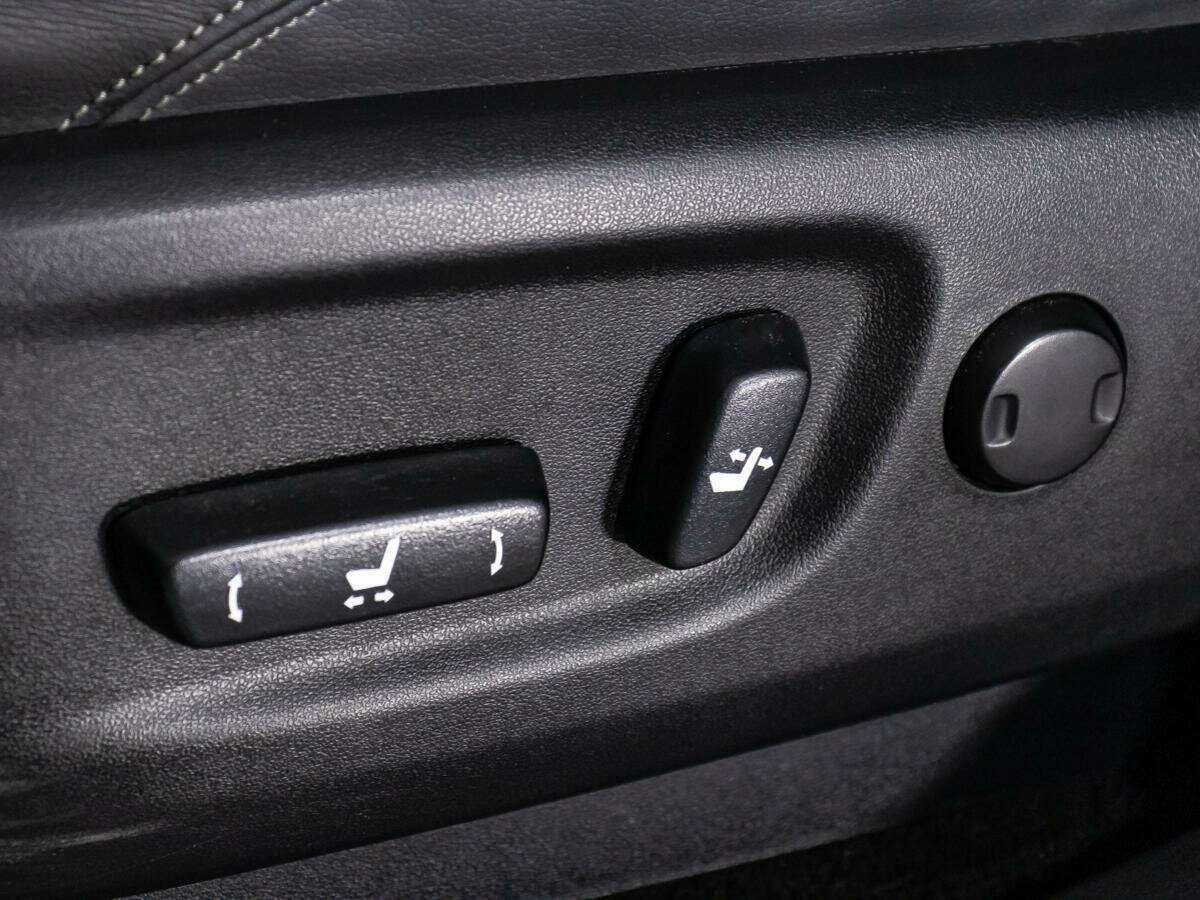 Toyota Land Cruiser Prado, 2017 Фото №16