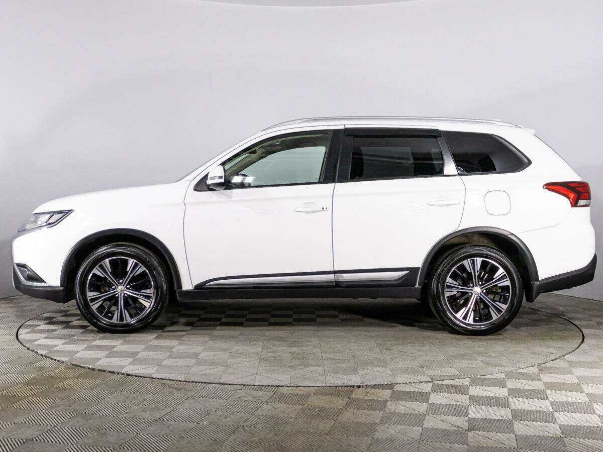 Mitsubishi Outlander, 2019 - 108 009 км. | Фото №8