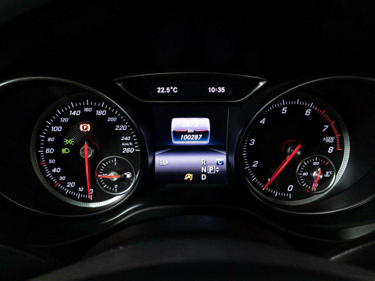 Mercedes-Benz GLA 200, 2019 Фото №12