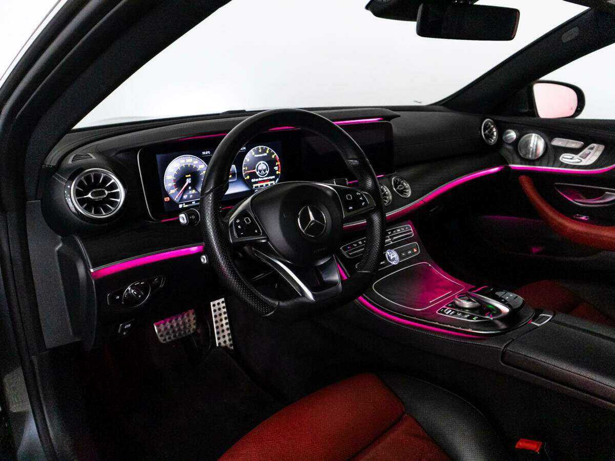 Mercedes-Benz E-Класс 400, 2017 Фото №18