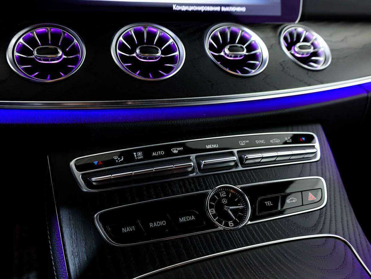 Mercedes-Benz E-Класс 200, 2019 Фото №24
