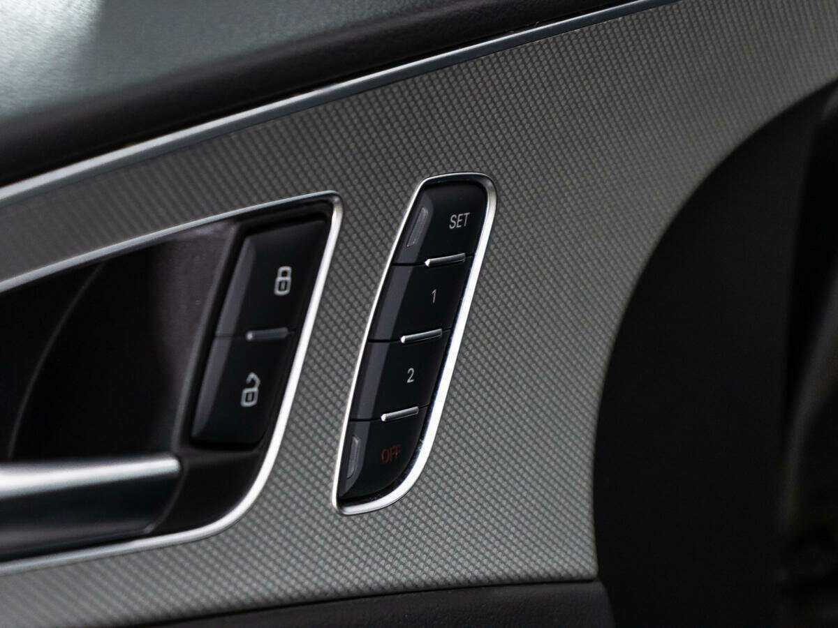 Audi A6, 2011 Фото №16