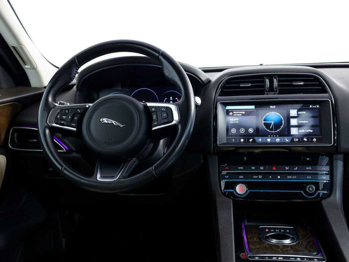 Jaguar F-Pace, 2018 Фото №11
