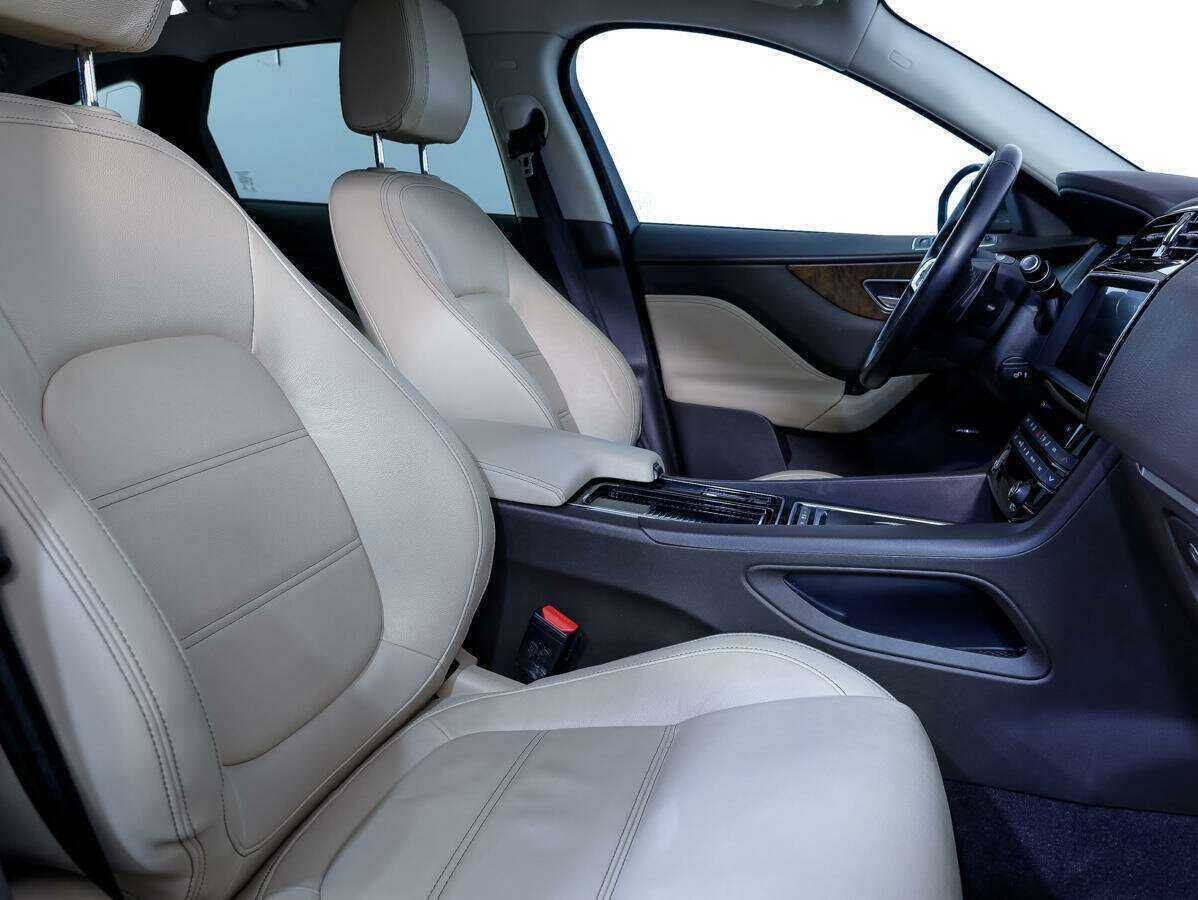 Jaguar F-Pace, 2018 Фото №12