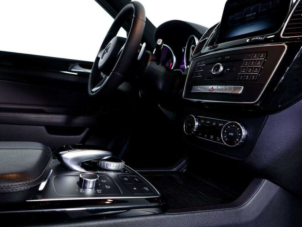 Mercedes-Benz GLS 400, 2016 Фото №11