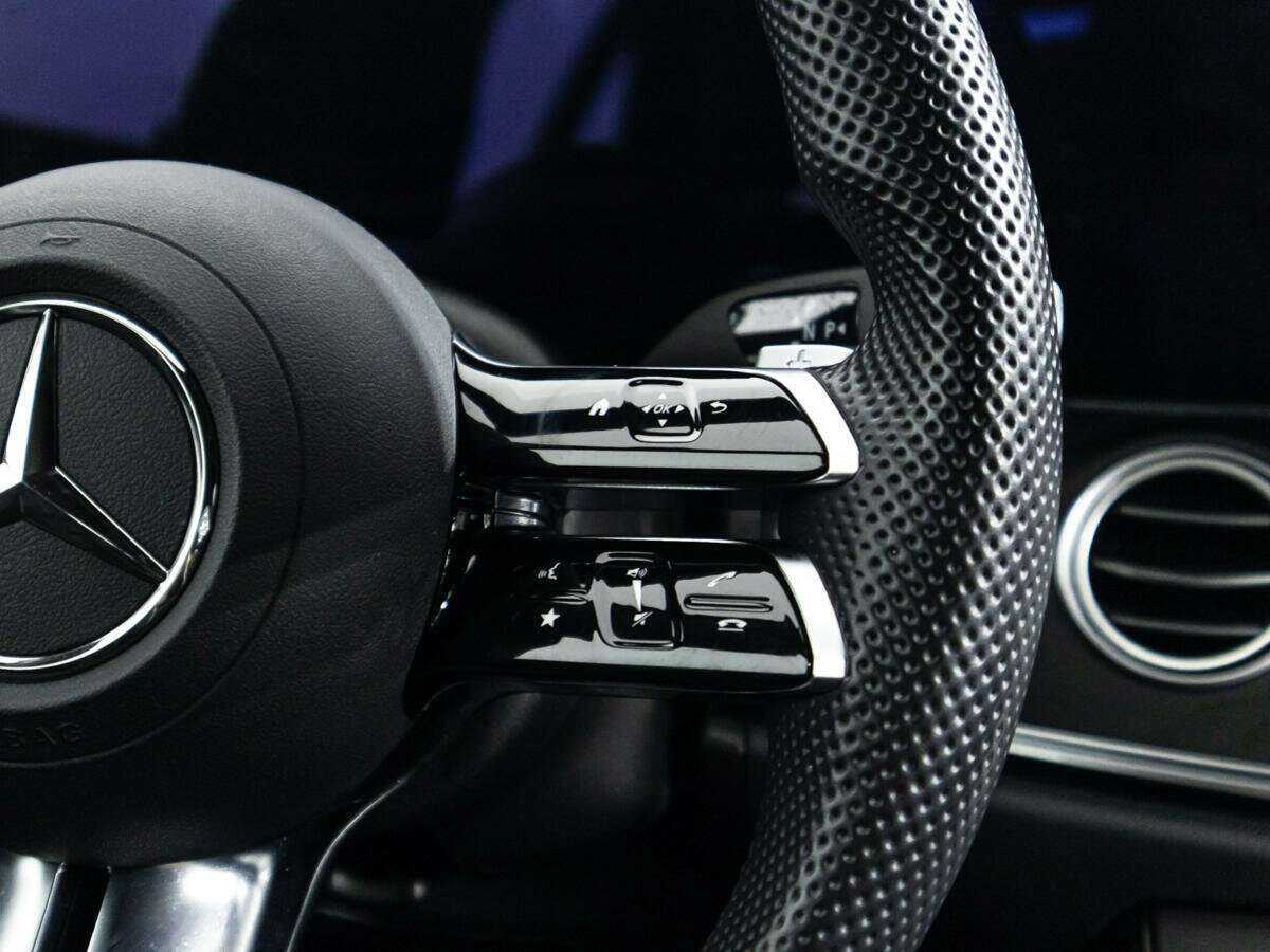 Mercedes-Benz E-Класс 200, 2021 Фото №21