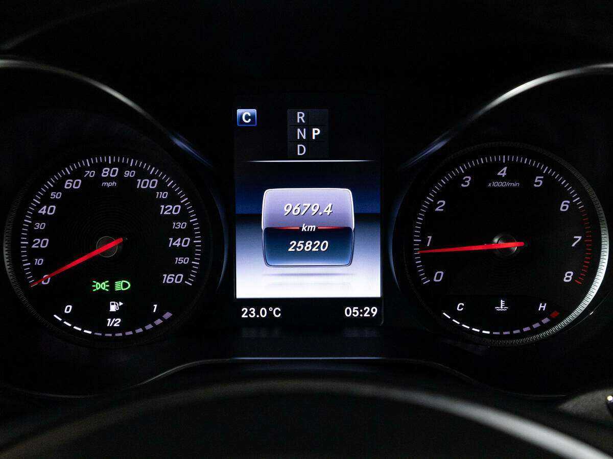 Mercedes-Benz GLC 300, 2019 Фото №12