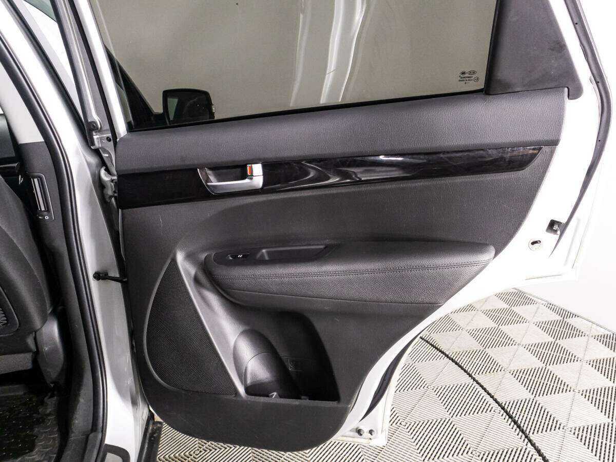 Kia Sorento, 2019 Фото №23