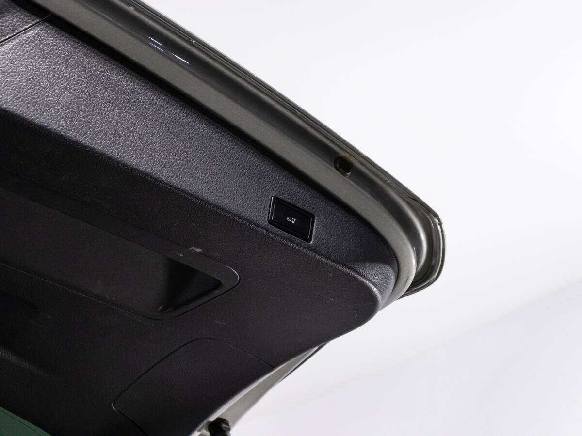 Volkswagen Touareg, 2015 Фото №14