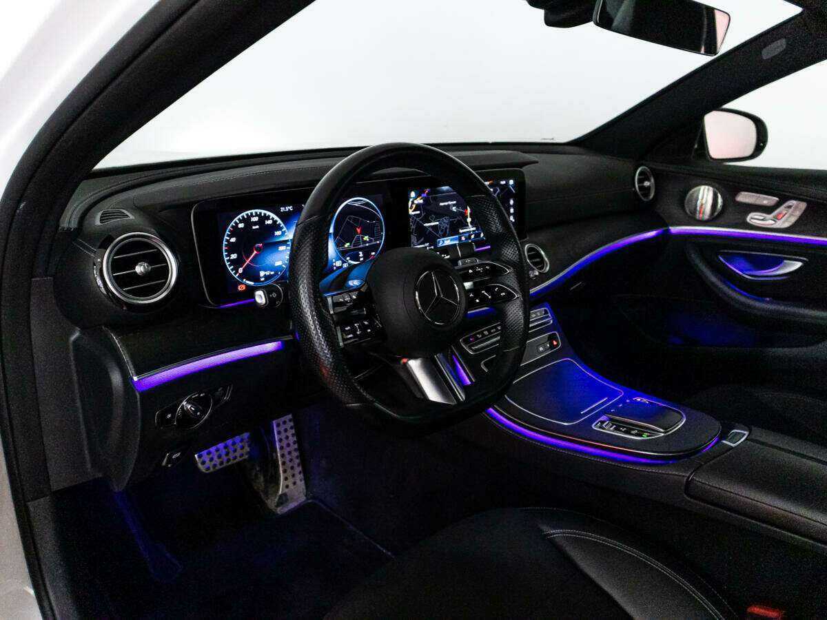 Mercedes-Benz E-Класс 200, 2021 Фото №24