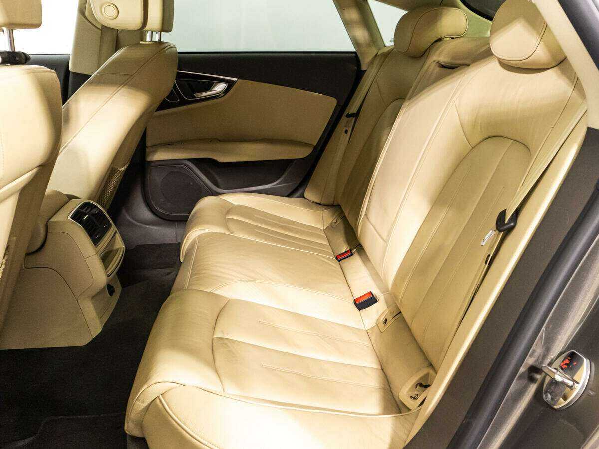 Audi A7, 2011 Фото №10