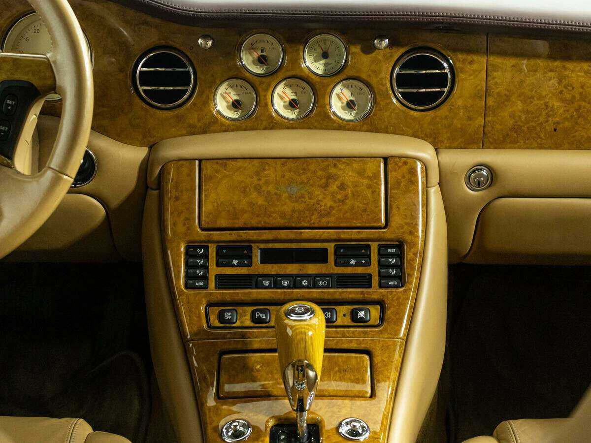 Bentley Arnage R, 2003 Фото №14