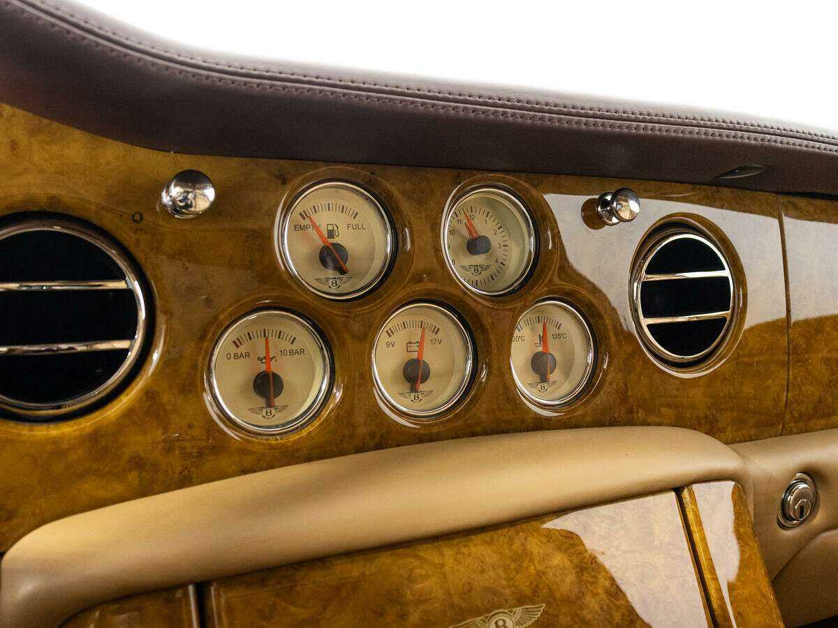 Bentley Arnage R, 2003 Фото №18