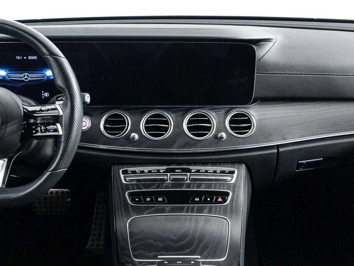 Mercedes-Benz E-Класс 200, 2021 Фото №14