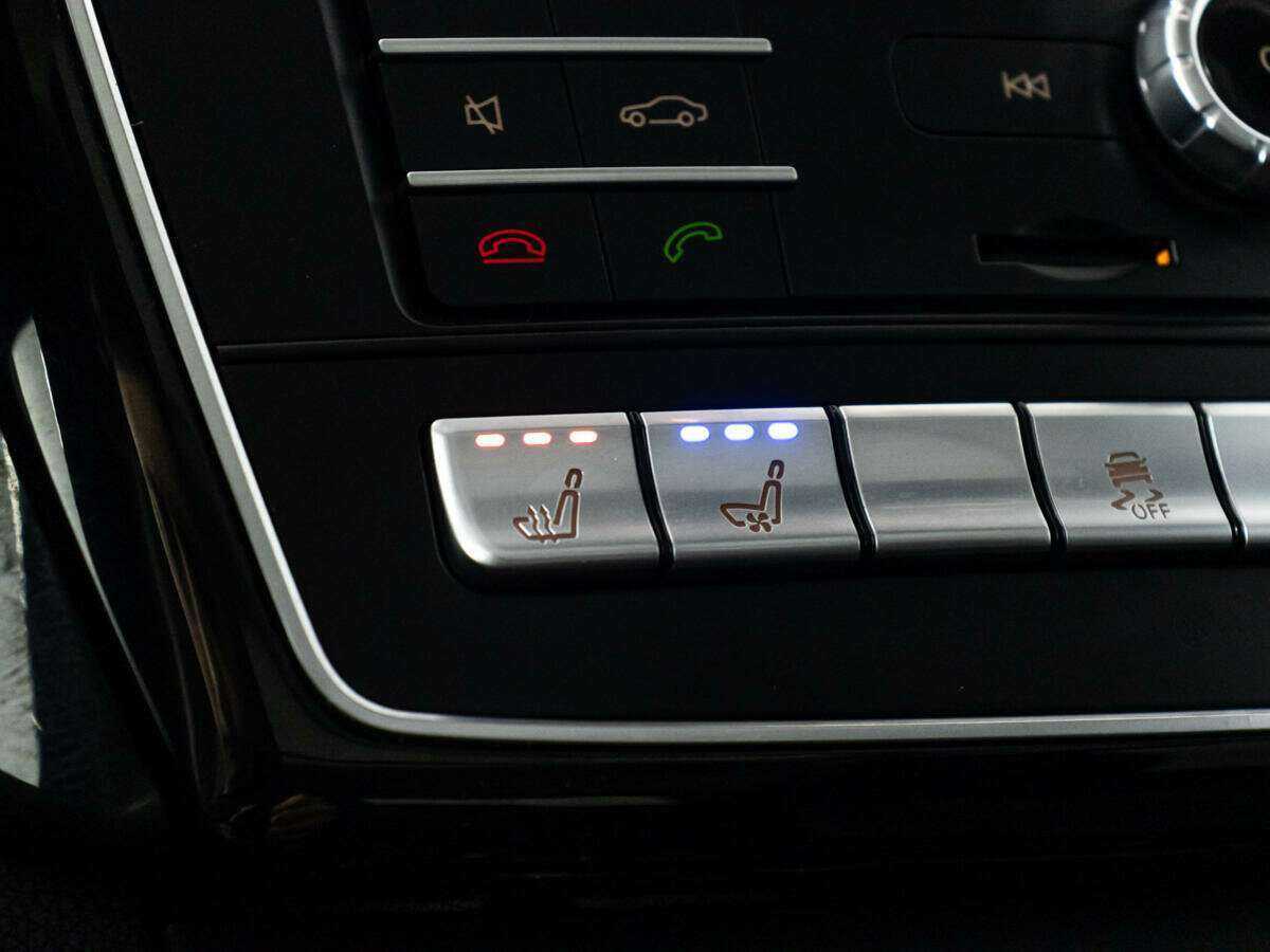 Mercedes-Benz GLS 400, 2017 Фото №21