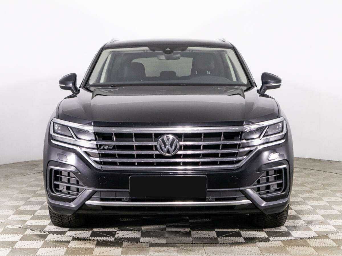 Volkswagen Touareg, 2018 - 180 315 км. | Фото №2