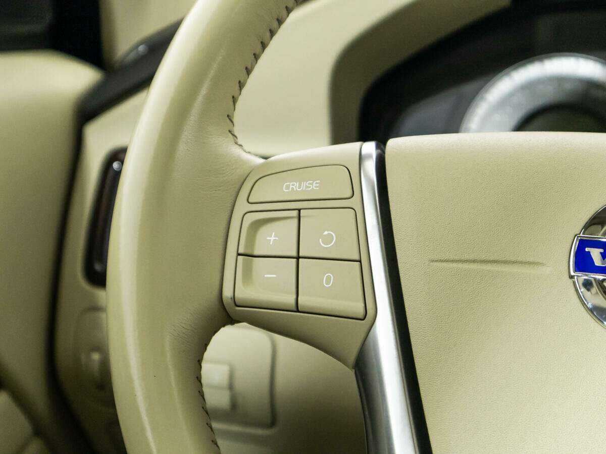 Volvo XC70, 2010 Фото №19