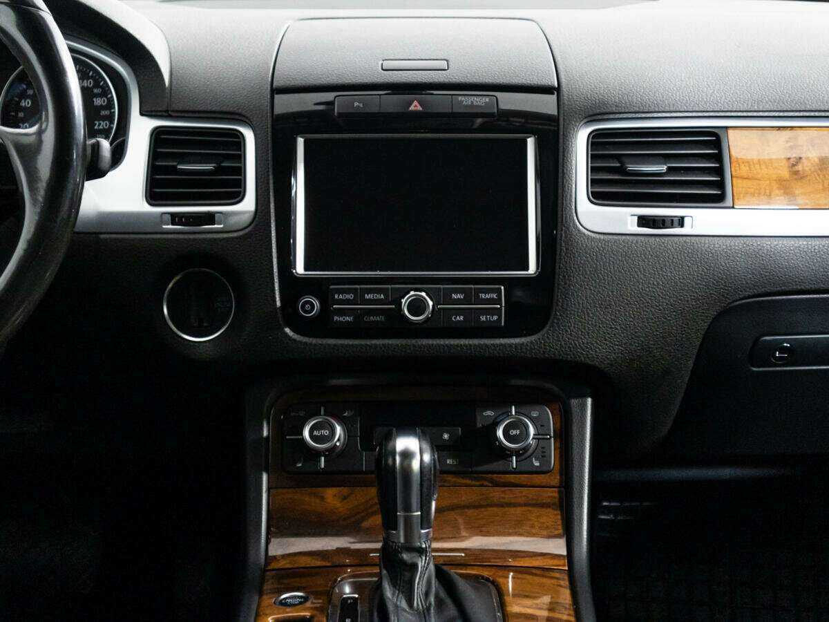 Volkswagen Touareg, 2010 Фото №14