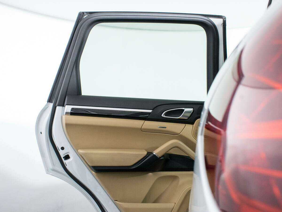 Porsche Cayenne Diesel, 2014 Фото №20